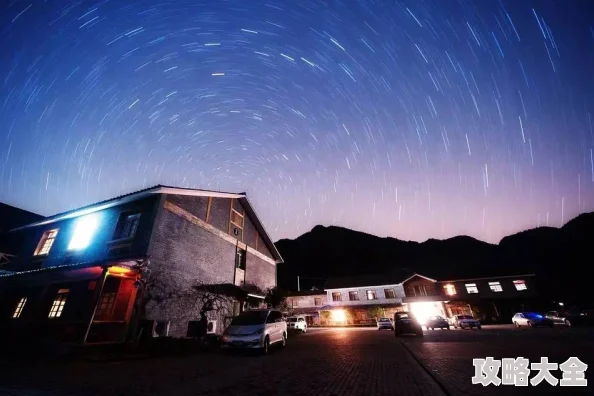 肉岳盛传山顶温泉疗效甚佳当地居民称夜晚常有神秘灯光出现