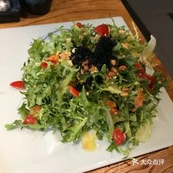 黑暗料理新潮流：土豆雪花烤肉融合生菜雪人肉创意食谱